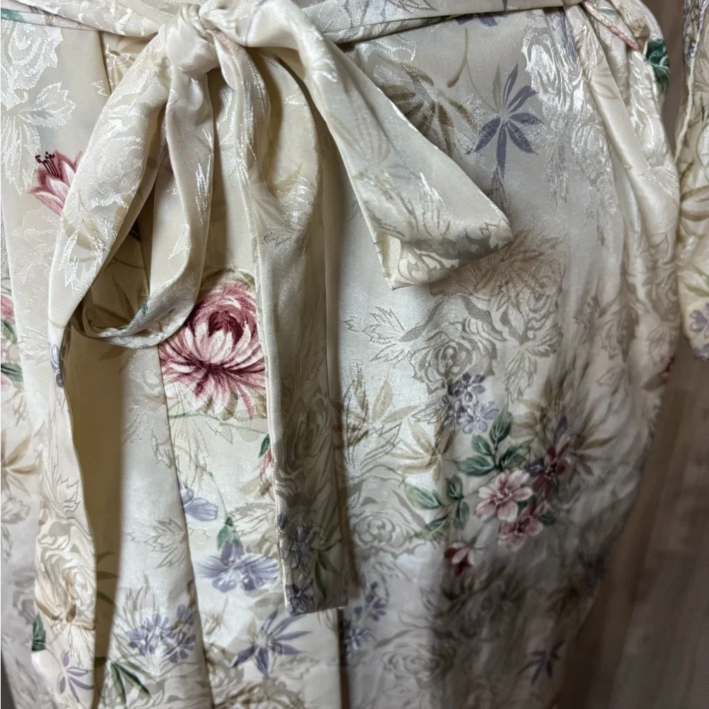 Inner Most Vintage Floral Polyester Robe with Belt Women’s - Picture 6 of 14